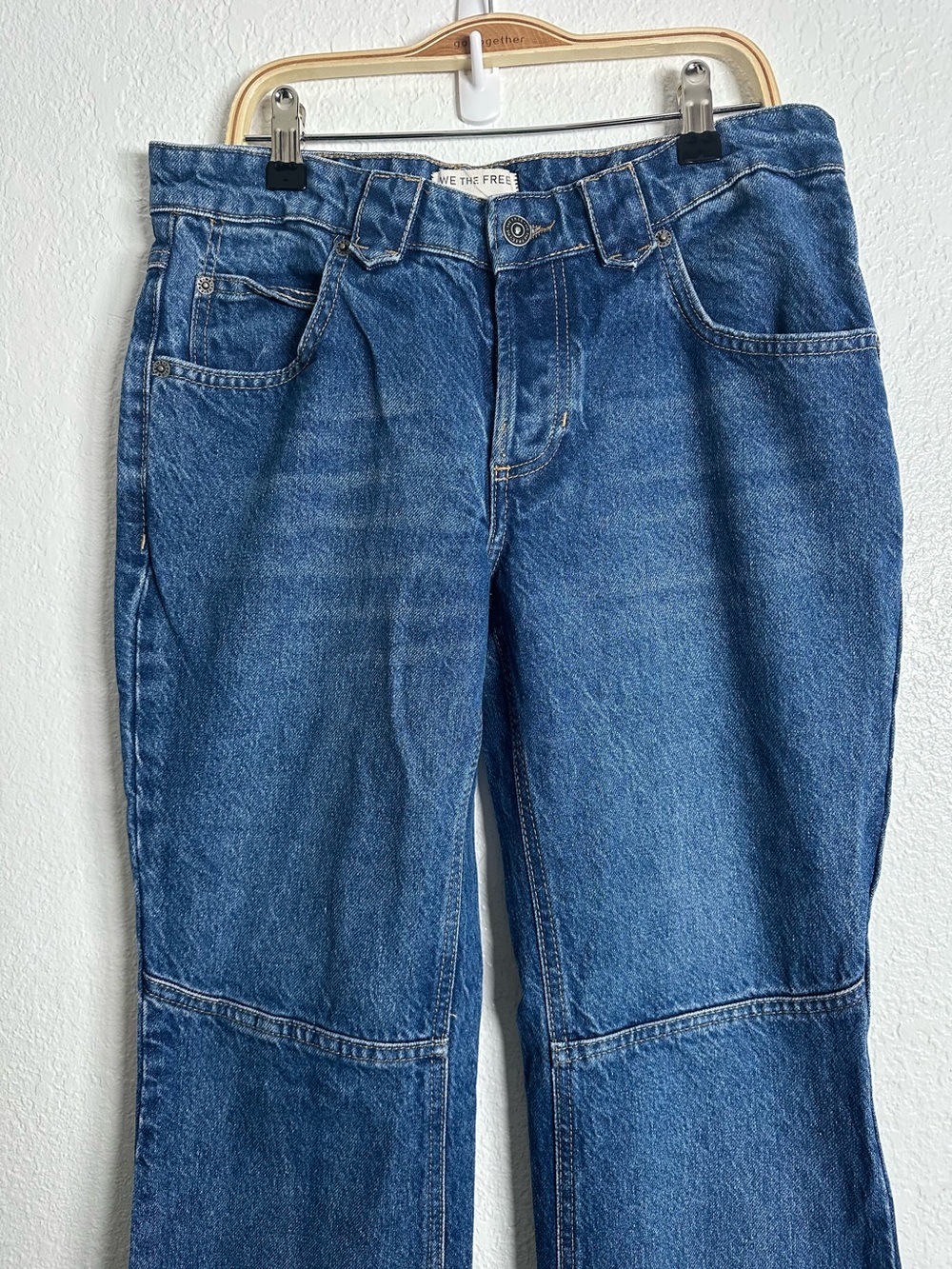 We The Free Flora Low-Rise Bootcut Jeans Size 24 - Picture 2 of 9